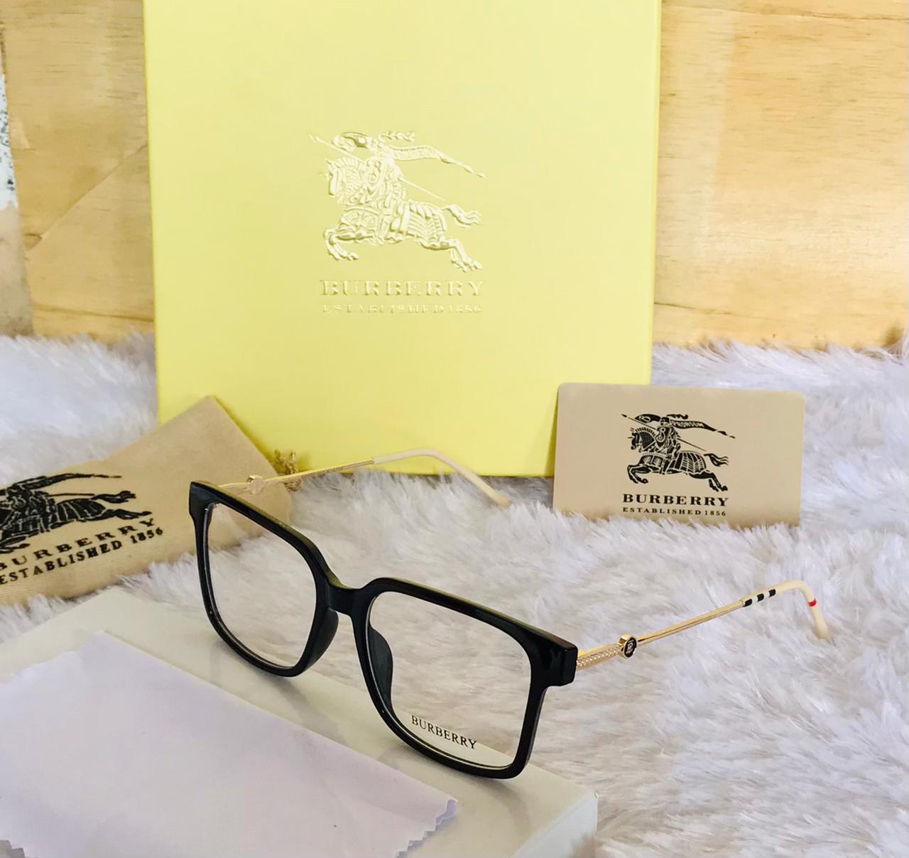 Branded Transparent Glass Golden Stick And Black Frame Sunglass For Man And Women Bb-220 Sunglass Gift