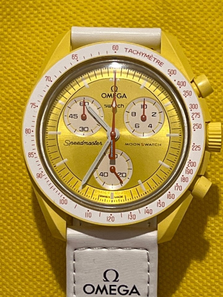 Omega Premium Quality extremely rare, and highly attractive prototype stainless steel With White Color Spacesuit-ready Velcro Strap Yellow Color Dial Chronograph Moon Wristwatch- MISSION TO SUN OG-Y-1030
