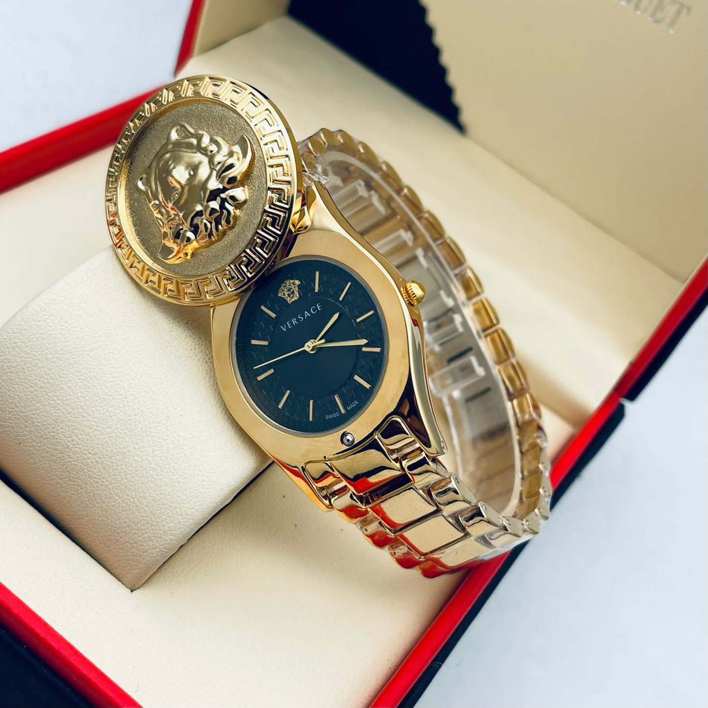 Branded Analog Cover Dial Women Watch Gold With Blue Dial New Stylish Women's Watch For Women And Girls Watch- Best New Version Watch Ver-876