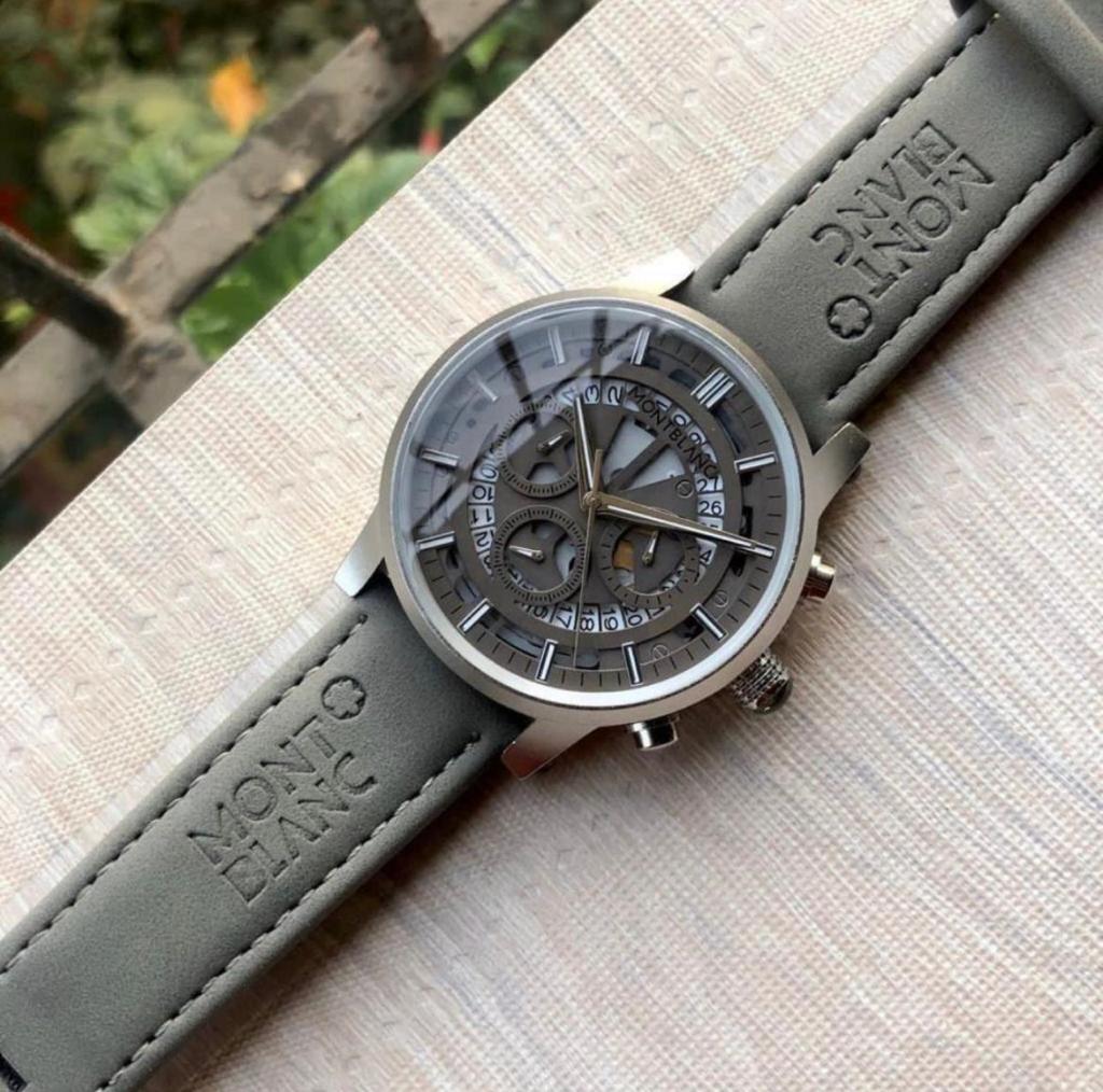 Grey Color Chronograph Leather Men's M1122 For Formal & Casual Use