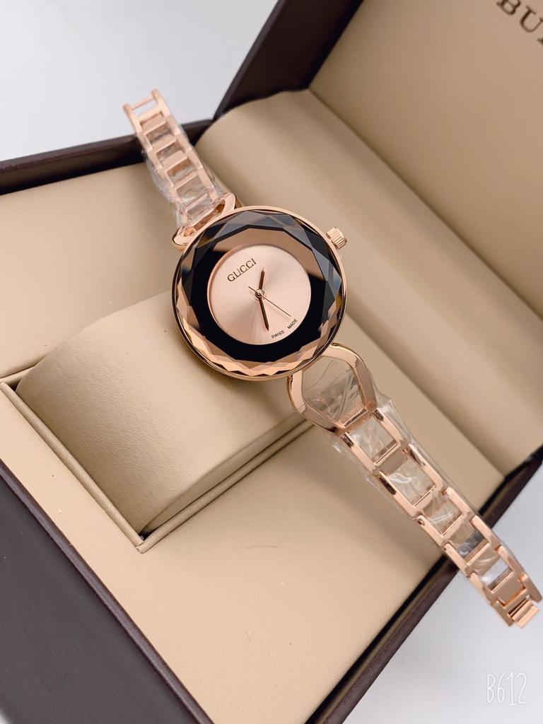 Rose Gold Color Watch With Rose Gold Dial With Brown Shade Color Cristal Case Watch For Woman Or Girl Gold Strap Watch GC-6542