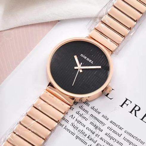 Rose Gold New Stylish Branded Women's Watch For Women And Girls Black Dial Dz-50