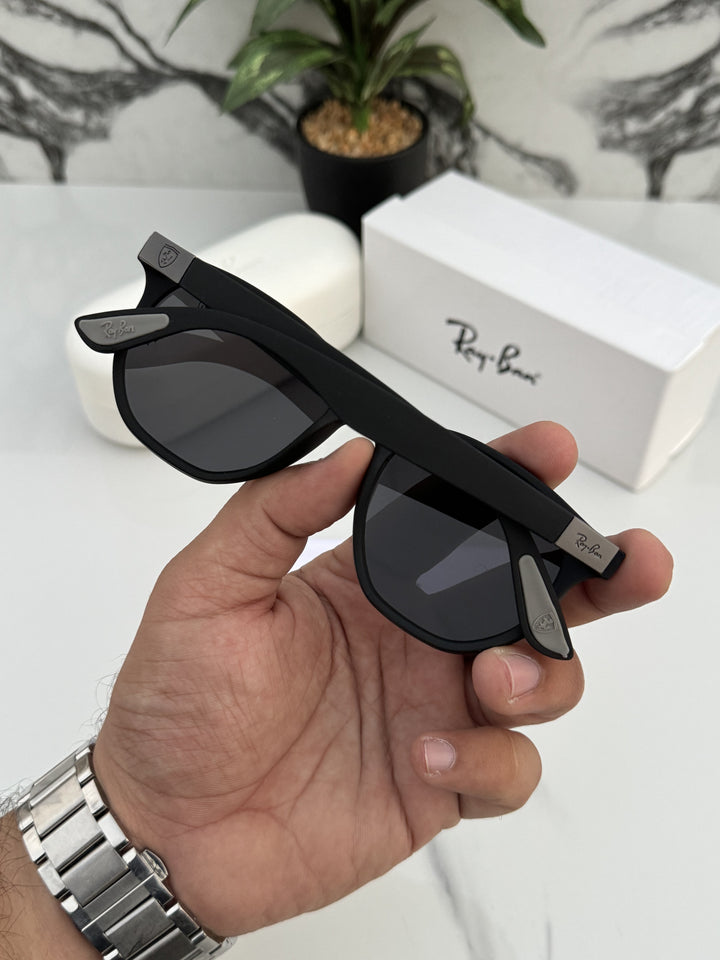 RayBan Retro Black Glass And Black Frame Sunglasses Unisex Sunglass For Men's Women and Girl's -RB-4903