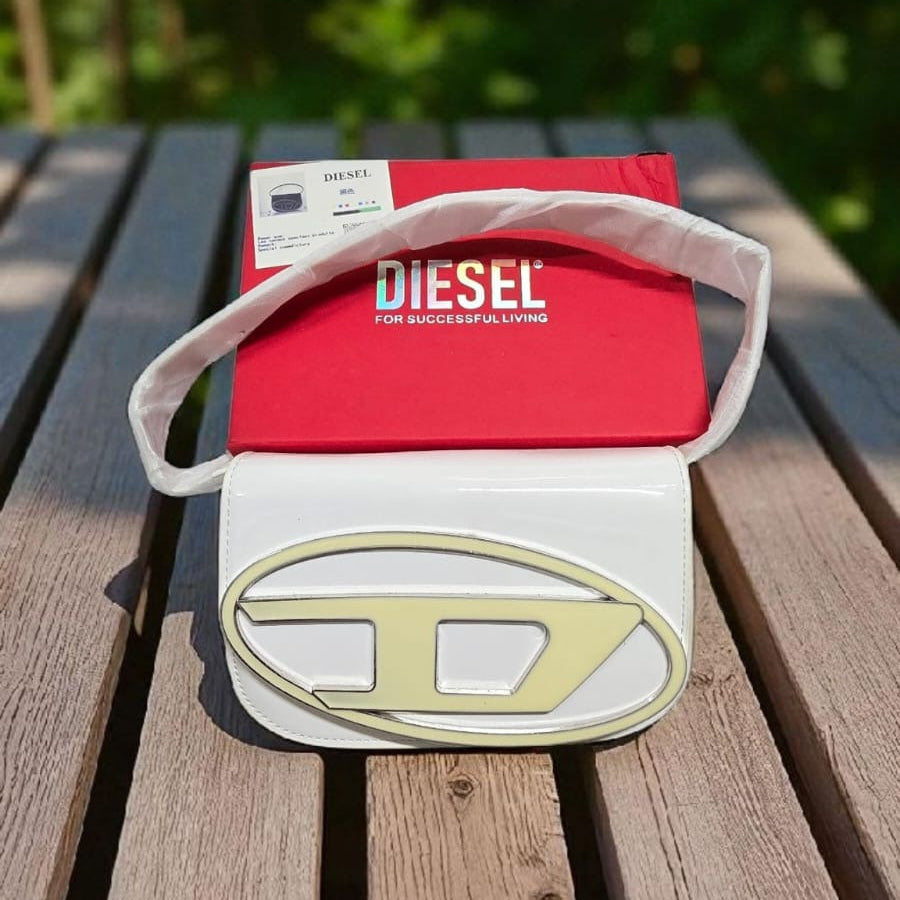 Diesel New White Leather Stylist Daily Use Hand-Bag DZ-4445-WBG