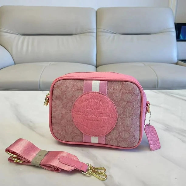 Coach New Pink Leather Bag Stylist Daily Use Hand-Bag CO-4450-WBG