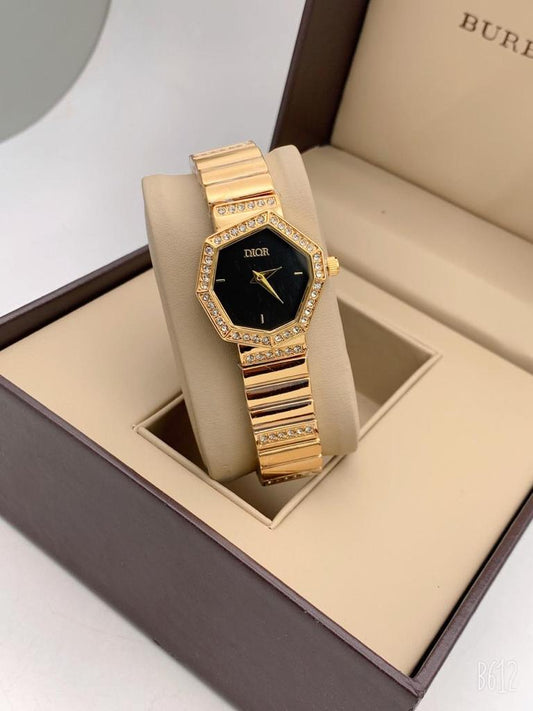 Designer Quartz Swiss made DR-214 Watch With Black Dial Gold Cover Gold Strap And Braclet Design Watch for Women and Girls Vintage Collection- Best Gift