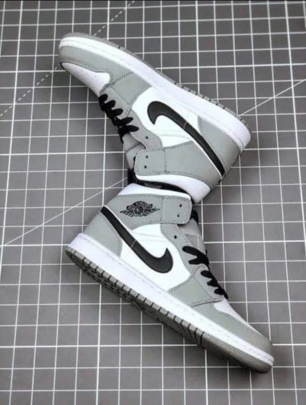 Air Jordan 1 Mid Light Smoke Grey Black White Shoes For Man And Boys 554724-092