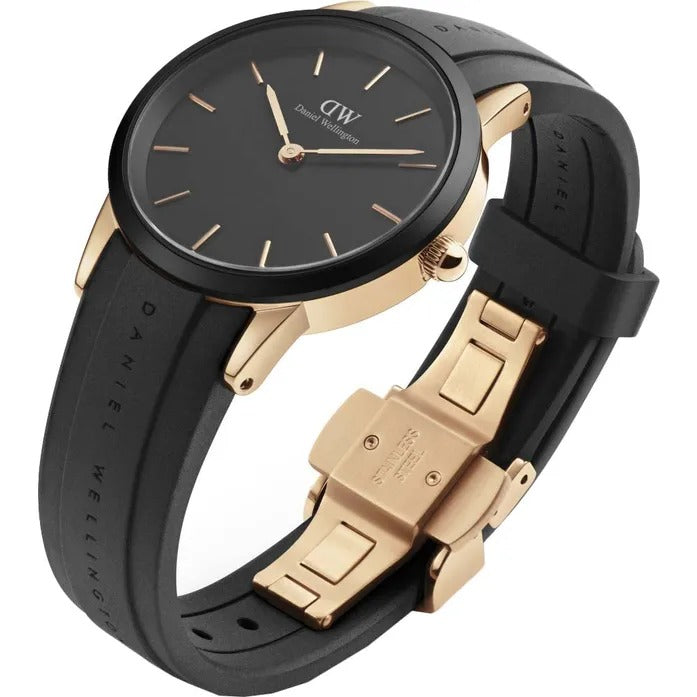 Daniel Wellington Iconic Motion Black Analog Black Silicone Sports Watch for Men's_ DW-00100426