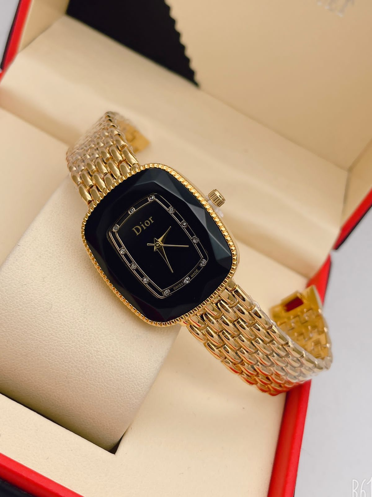 Quartz Black Dial Golden Strap Watch for Women and Girls DR-8642