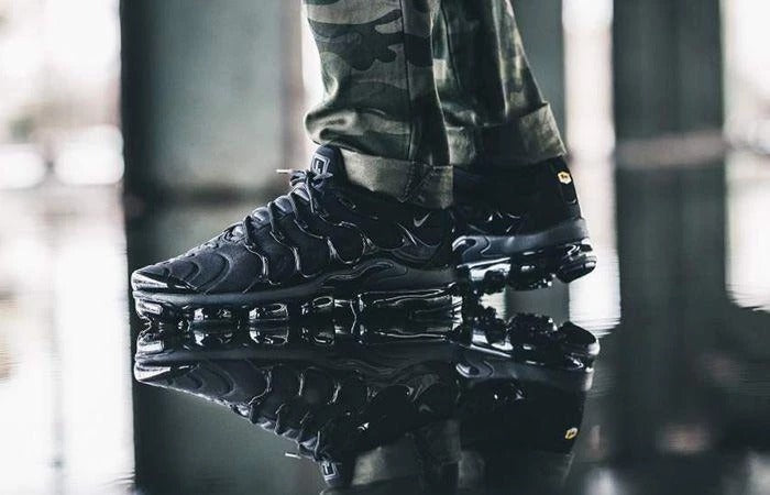 Nike Air VaporMax Plus Triple Black Dark Grey Shoes For Men And Boys 924453-004