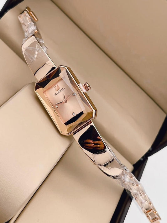 Designer Quartz Swiss made SW-9010 Watch With Rose Gold Dial Rose Gold Stainless steel Bracelet Watch for Women and Girls Vintage Collection- Best Gift