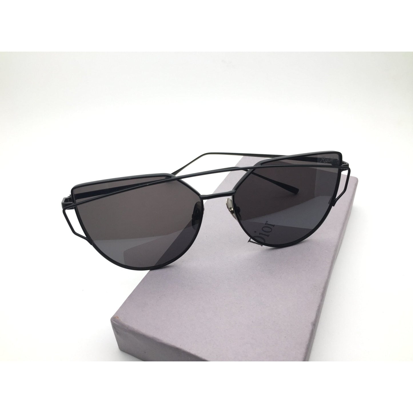 Black Color Glass Men's Women's Sunglass For Man Woman Or Girl Dr-Bb-03 Black Stick Frame Gift Sunglass